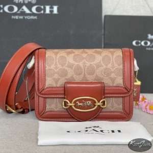 COACH (No.C8469)