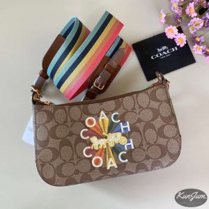 COACH (No.C6817)