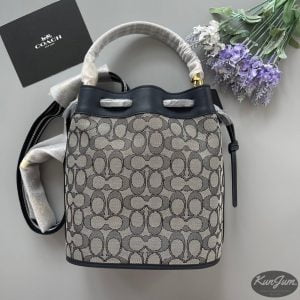 COACH (No.C3853)