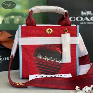 COACH (No.3669)