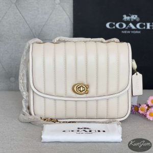 COACH (No.4684)