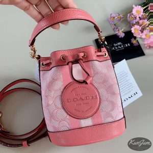 COACH (No.C8322)