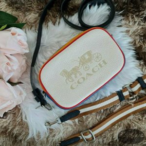 COACH (No.4162)