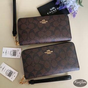 COACH (No.C4452)