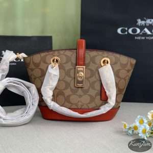 COACH (No.C8597)