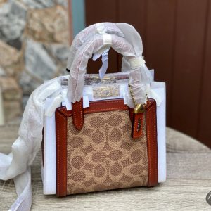 COACH (No.84228)