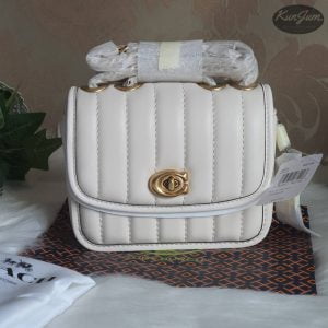 COACH (No.4870)