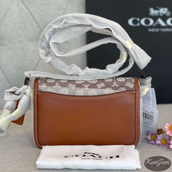 COACH (No.C7937) - Image 2