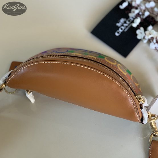 COACH (No.852) - Image 5