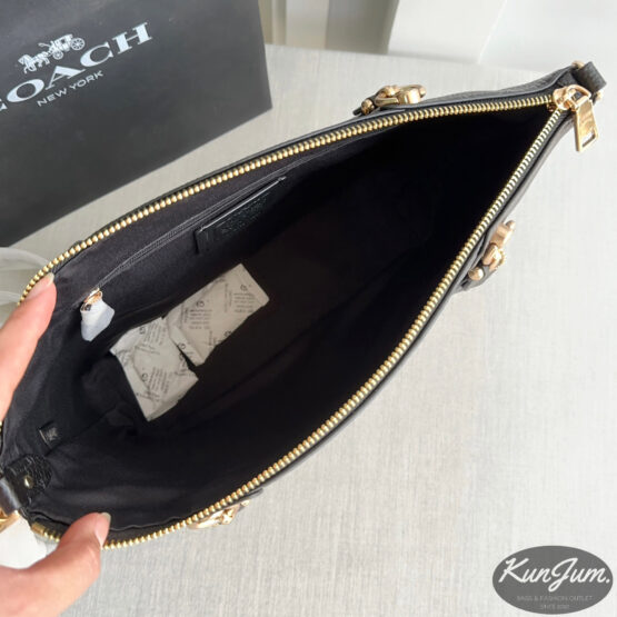 COACH (No.C6229) - Image 3